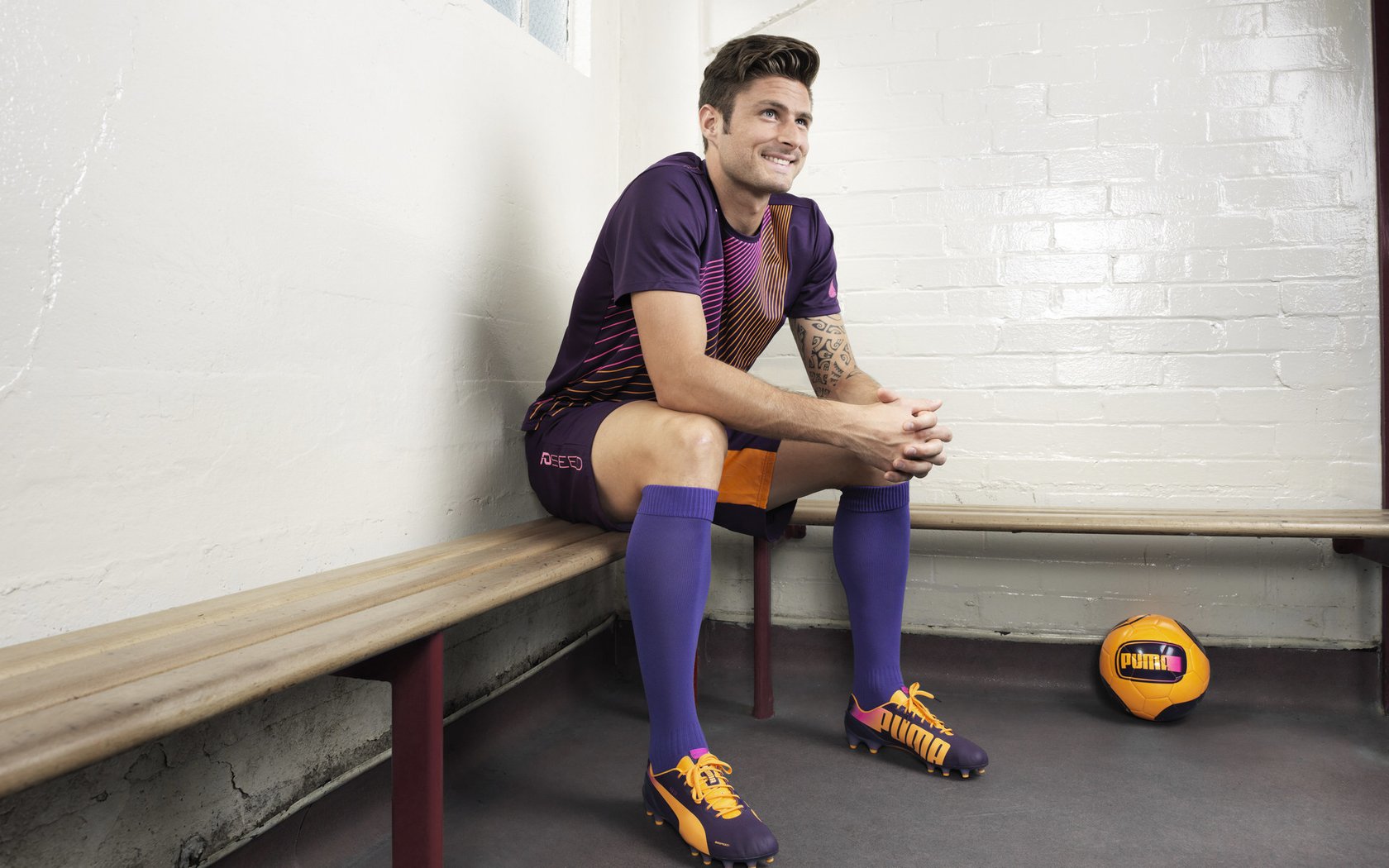 决赛场地气候条件对比赛产生影响,场地设计中的气候条件